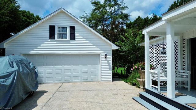 971 N Bridge Street, Elkin, NC 28621