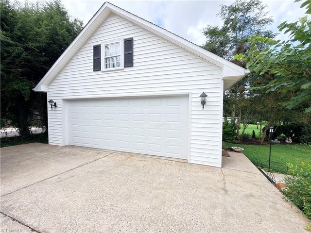 971 N Bridge Street, Elkin, NC 28621