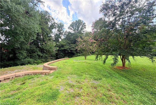 971 N Bridge Street, Elkin, NC 28621