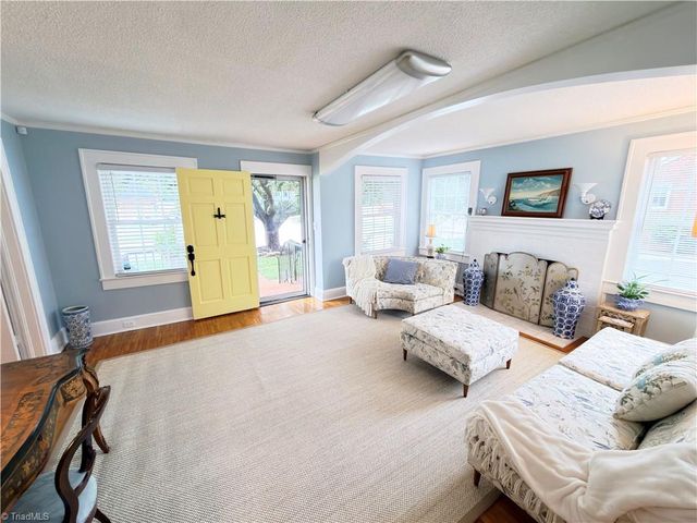 971 N Bridge Street, Elkin, NC 28621