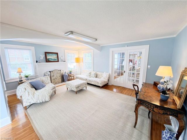 971 N Bridge Street, Elkin, NC 28621