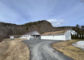 65 Mason Drive, Fairlee, VT 05045