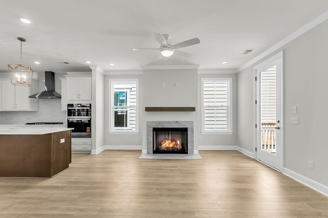 7353 Longtown Drive, Hanahan, SC 29410