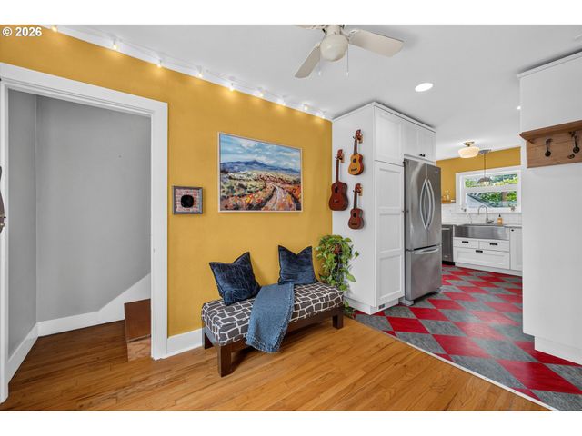 7430 Sw 76TH Ave, Portland, OR 97223