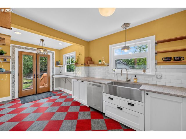 7430 Sw 76TH Ave, Portland, OR 97223