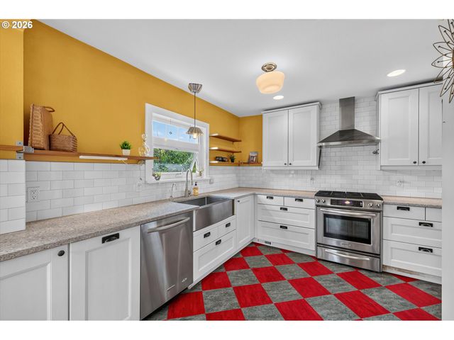 7430 Sw 76TH Ave, Portland, OR 97223