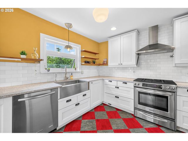 7430 Sw 76TH Ave, Portland, OR 97223