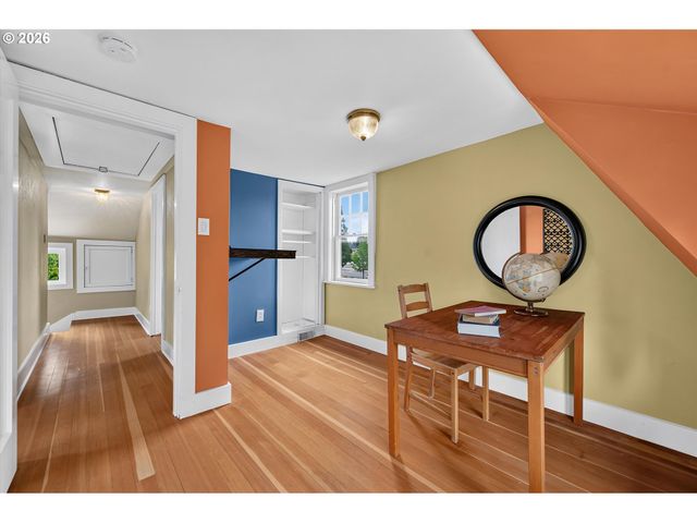 7430 Sw 76TH Ave, Portland, OR 97223