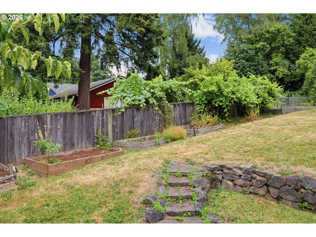 7430 Sw 76TH Ave, Portland, OR 97223