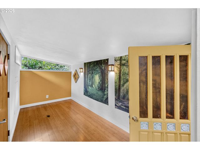 7430 Sw 76TH Ave, Portland, OR 97223
