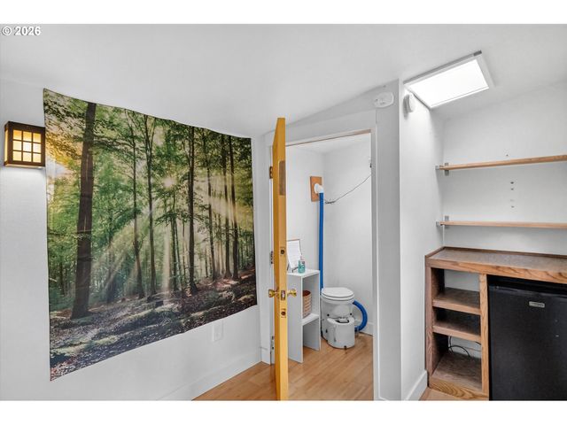 7430 Sw 76TH Ave, Portland, OR 97223