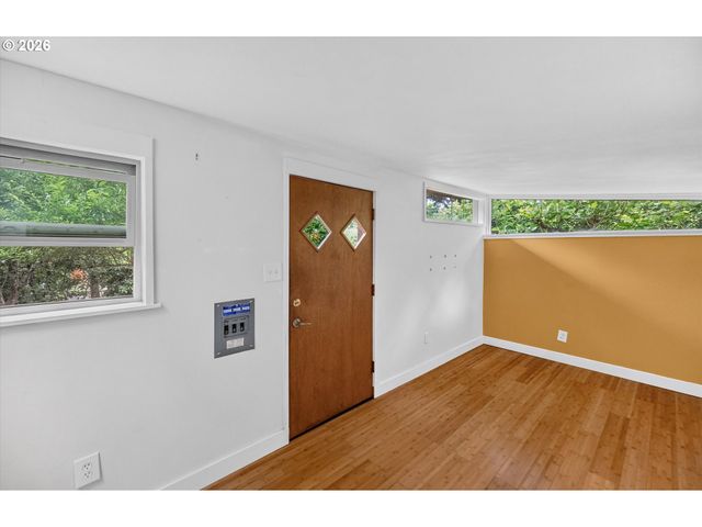 7430 Sw 76TH Ave, Portland, OR 97223