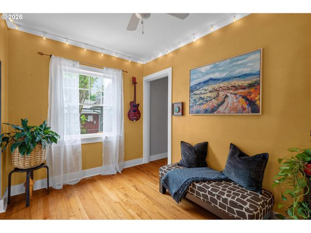 7430 Sw 76TH Ave, Portland, OR 97223