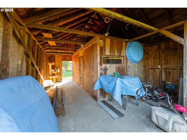 19115 HIGHWAY 42, Camas Valley, OR 97416