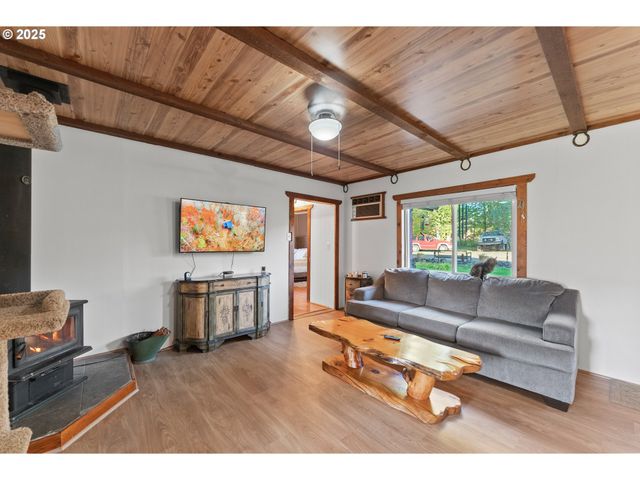 19115 HIGHWAY 42, Camas Valley, OR 97416