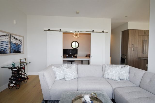 10 Shipyard Drive 313, Hingham, MA 02043