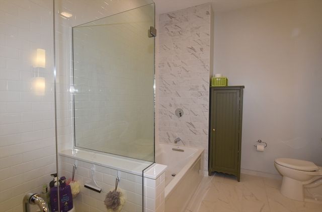 10 Shipyard Drive 313, Hingham, MA 02043