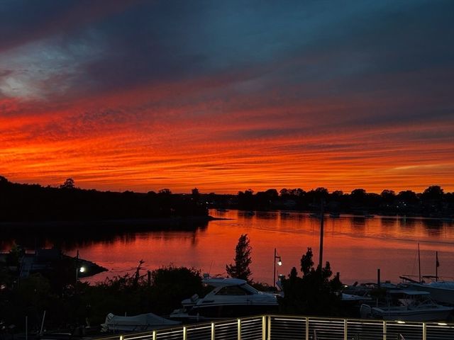 10 Shipyard Drive 313, Hingham, MA 02043