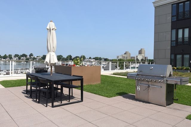 10 Shipyard Drive 313, Hingham, MA 02043