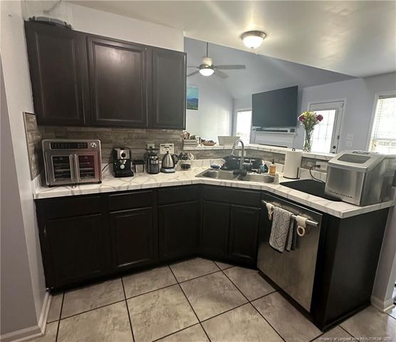 2108 Sir Michael Drive, Hope Mills, NC 28348