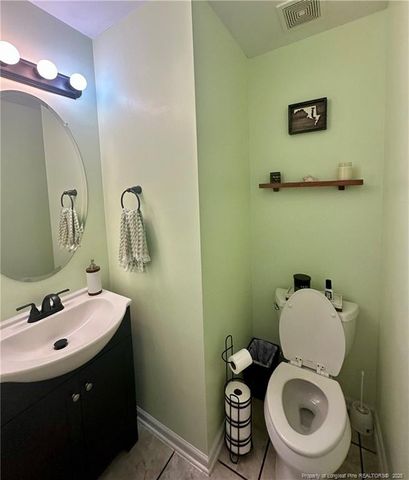 2108 Sir Michael Drive, Hope Mills, NC 28348