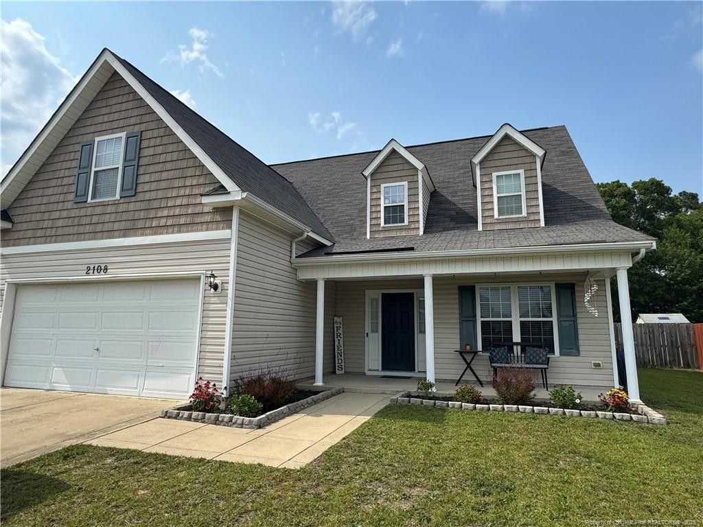 2108 Sir Michael Drive, Hope Mills, NC 28348