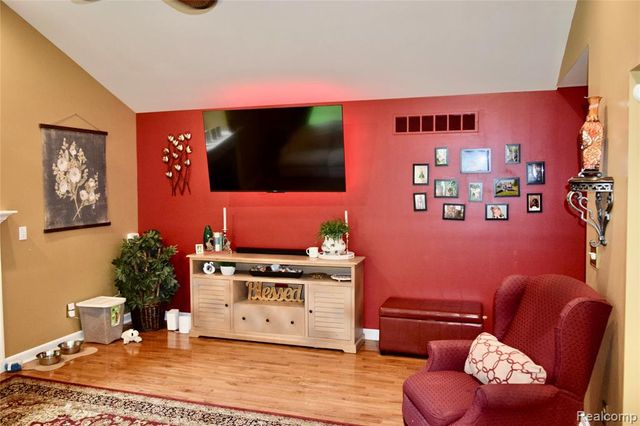 5311 Sandalwood Court, Grand Blanc, MI 48439