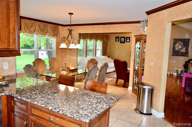 5311 Sandalwood Court, Grand Blanc, MI 48439