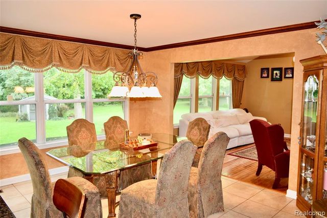 5311 Sandalwood Court, Grand Blanc, MI 48439