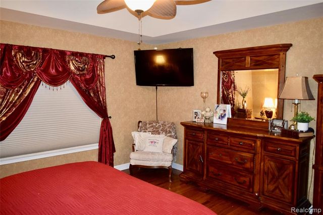 5311 Sandalwood Court, Grand Blanc, MI 48439