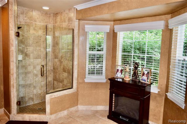5311 Sandalwood Court, Grand Blanc, MI 48439