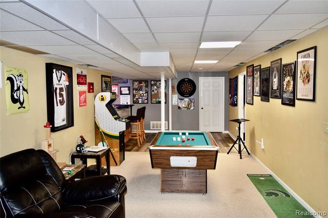 5311 Sandalwood Court, Grand Blanc, MI 48439