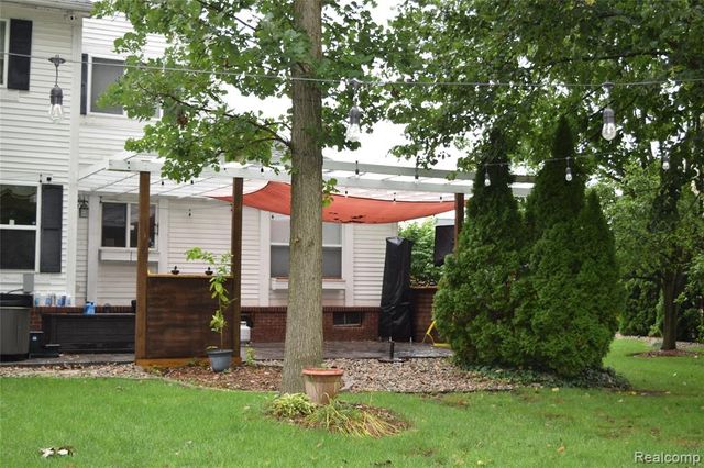 5311 Sandalwood Court, Grand Blanc, MI 48439