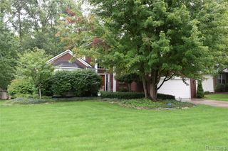 5311 Sandalwood Court, Grand Blanc, MI 48439