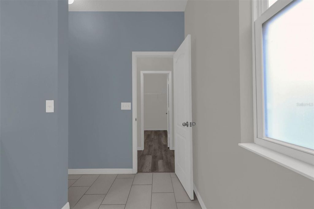 Image 20 of property listing at 12112 CARSON DRIVE, Orlando, FL 32824