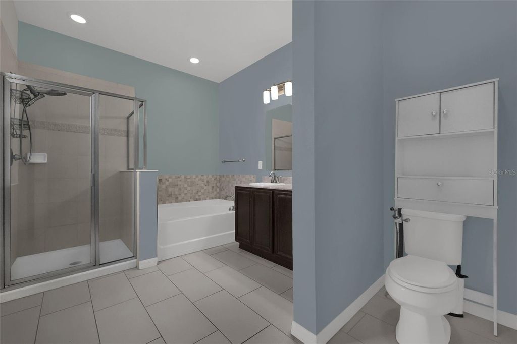 Image 21 of property listing at 12112 CARSON DRIVE, Orlando, FL 32824