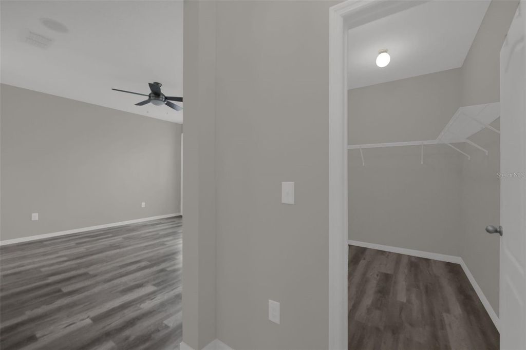 Image 9 of property listing at 12112 CARSON DRIVE, Orlando, FL 32824