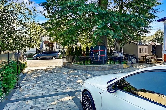 64 VAN HOUTEN PL, Belleville, NJ 07109