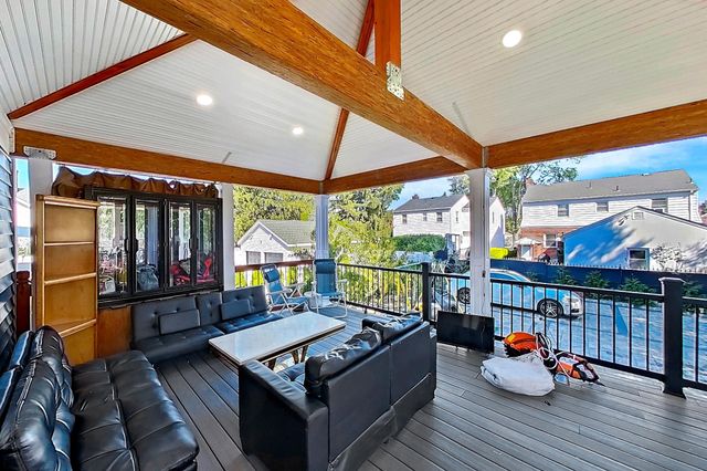 64 VAN HOUTEN PL, Belleville, NJ 07109