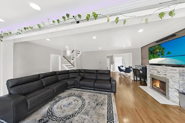 64 VAN HOUTEN PL, Belleville, NJ 07109