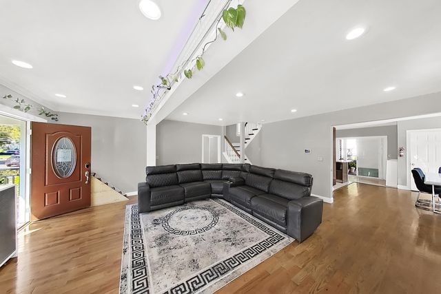 64 VAN HOUTEN PL, Belleville, NJ 07109