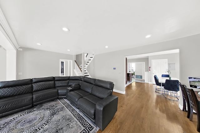 64 VAN HOUTEN PL, Belleville, NJ 07109