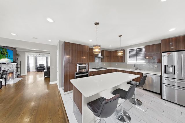 64 VAN HOUTEN PL, Belleville, NJ 07109