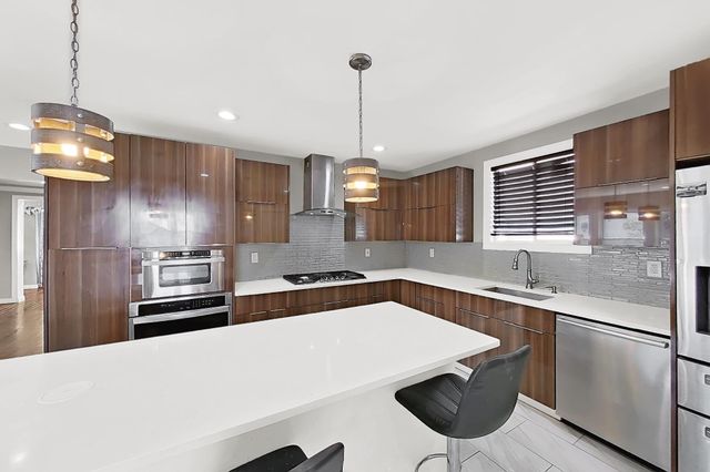 64 VAN HOUTEN PL, Belleville, NJ 07109