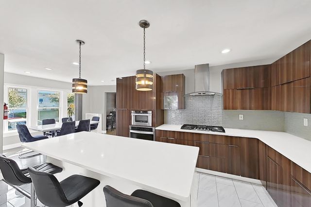 64 VAN HOUTEN PL, Belleville, NJ 07109