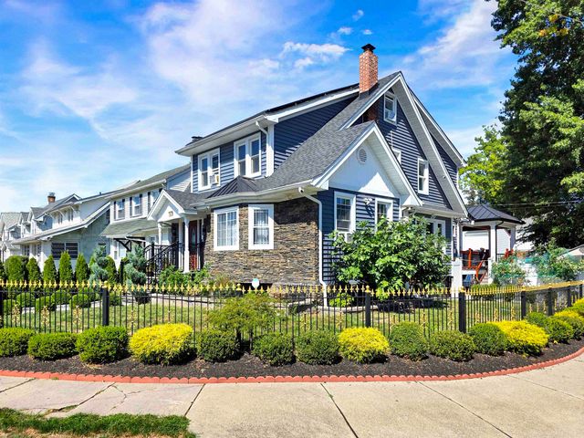 64 VAN HOUTEN PL, Belleville, NJ 07109