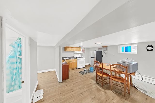 64 VAN HOUTEN PL, Belleville, NJ 07109