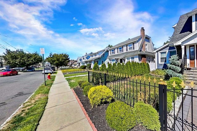 64 VAN HOUTEN PL, Belleville, NJ 07109