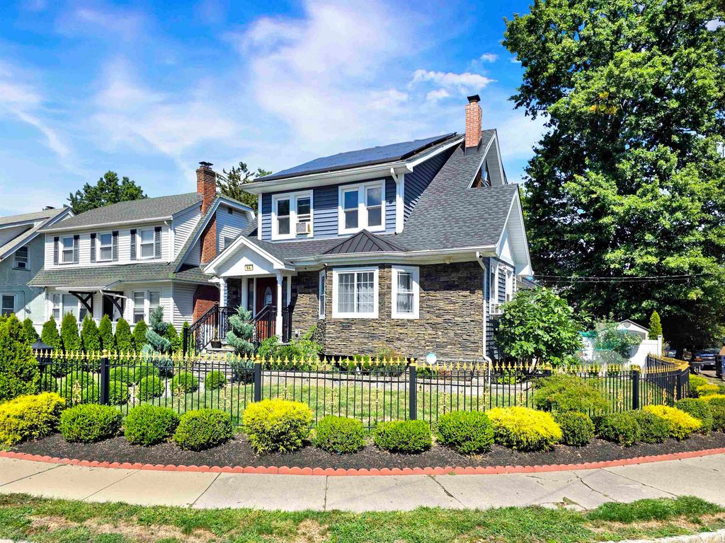 64 VAN HOUTEN PL, Belleville, NJ 07109