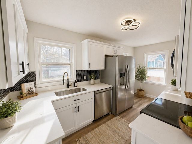 2744 Adams Avenue, Des Moines, IA 50310